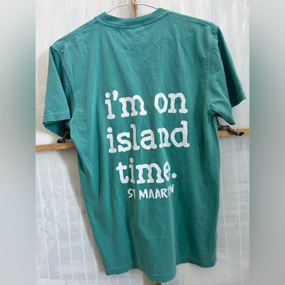 Small men’s T-shirt new never worn - Picture 2 of 3